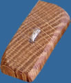 WB14 oak wood button. Sold in package of 10 pieces.